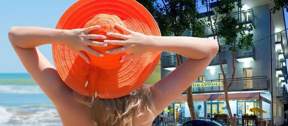 Albergo Grappoli Rimini Bagian luar foto